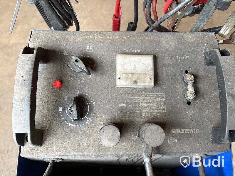 Batteriladdare Biltema, 12/24 V på vagn