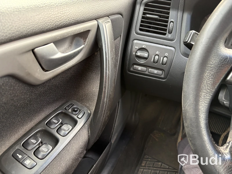 Volvo V70 -2005 | reparationsobjekt