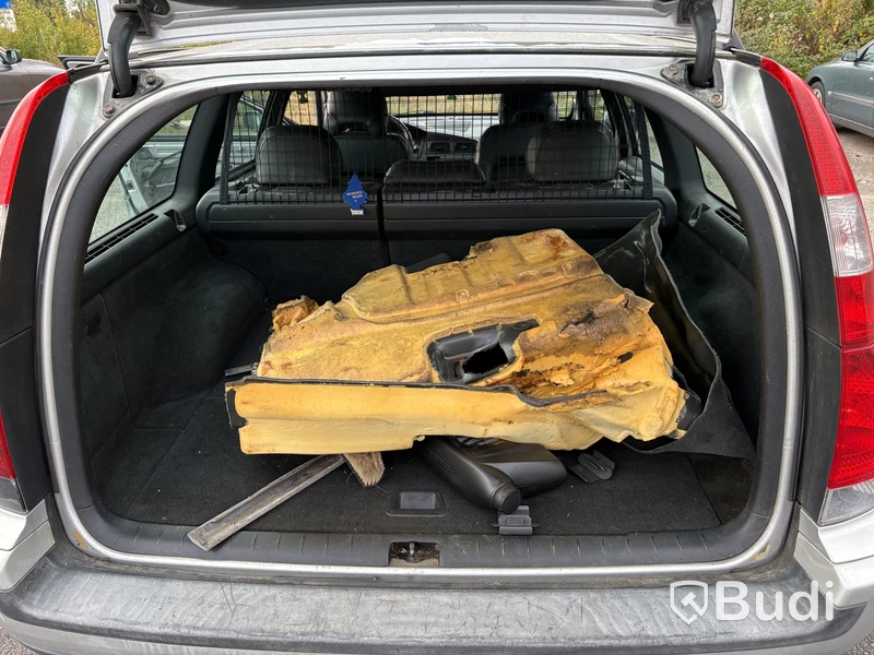 Volvo V70 -2004 | reparationsobjekt