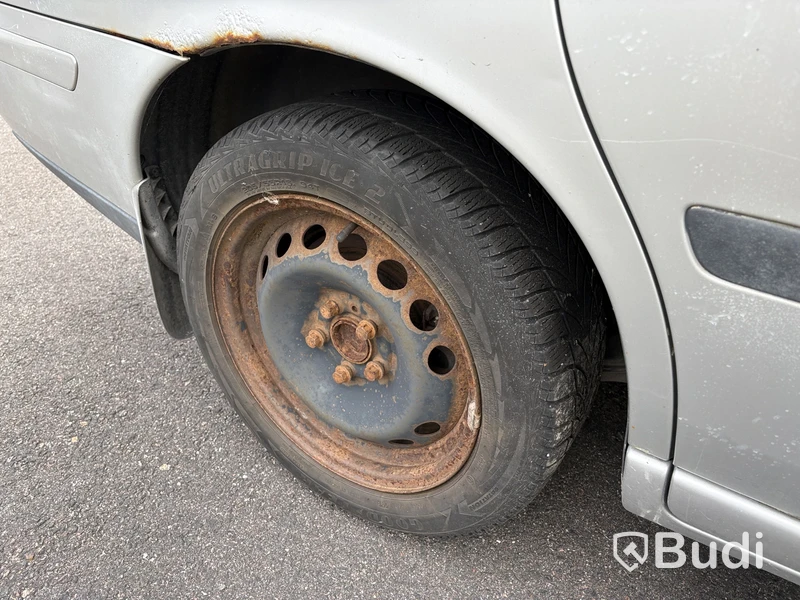 Volvo V70 -2004 | reparationsobjekt