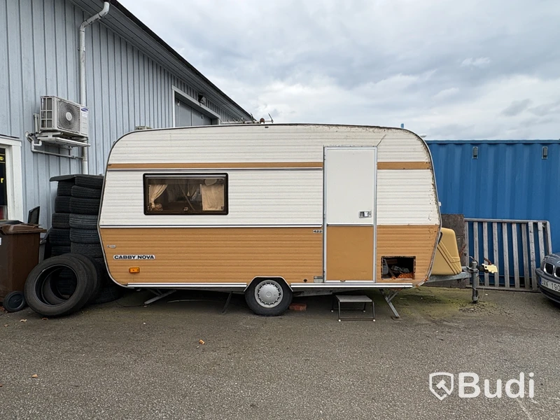 Husvagn Cabby Nova 422 C -1981 | Reparationsobjekt