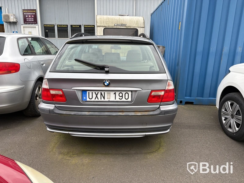 BMW 318i tou -2004 | Reparationsobjekt