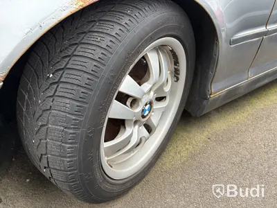BMW 318i tou -2004 | Reparationsobjekt