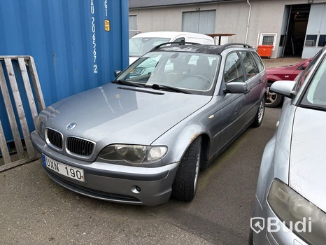 BMW 318i tou -2004 | Reparationsobjekt