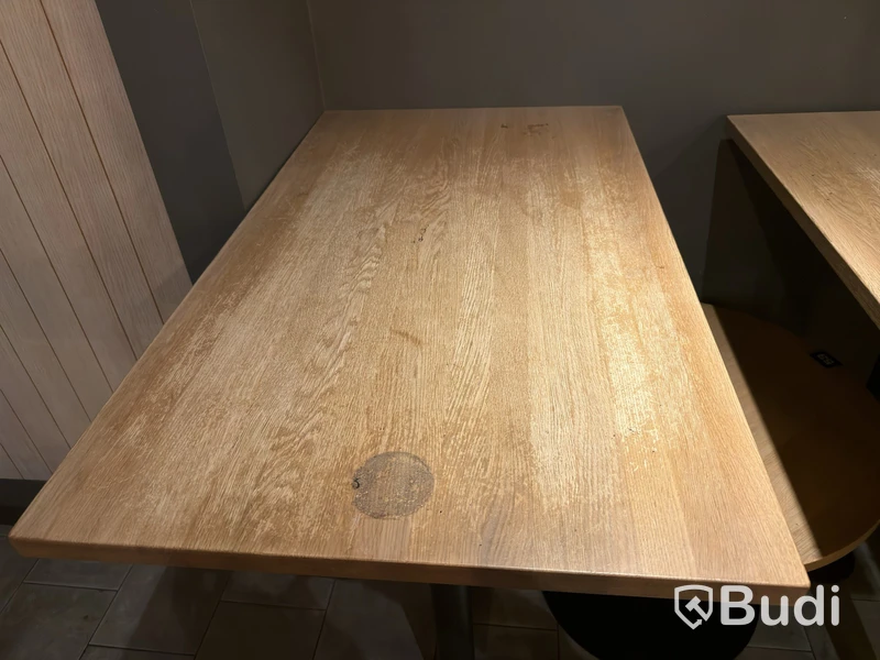 3 st. Bord, olika modeller