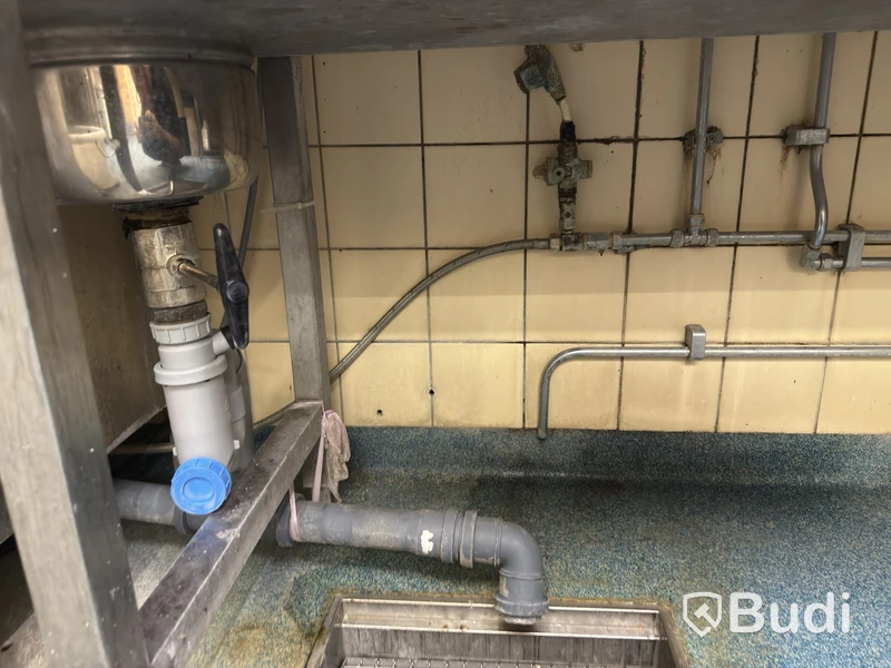 Diskhörna - diskmaskin inkl. diskbänkar och hyllor