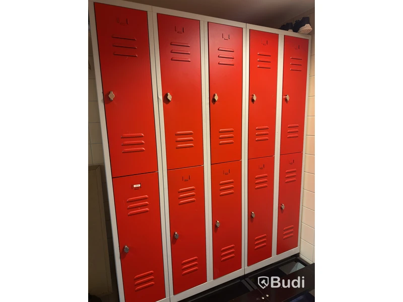 10 st. Omklädningsskåp BURD