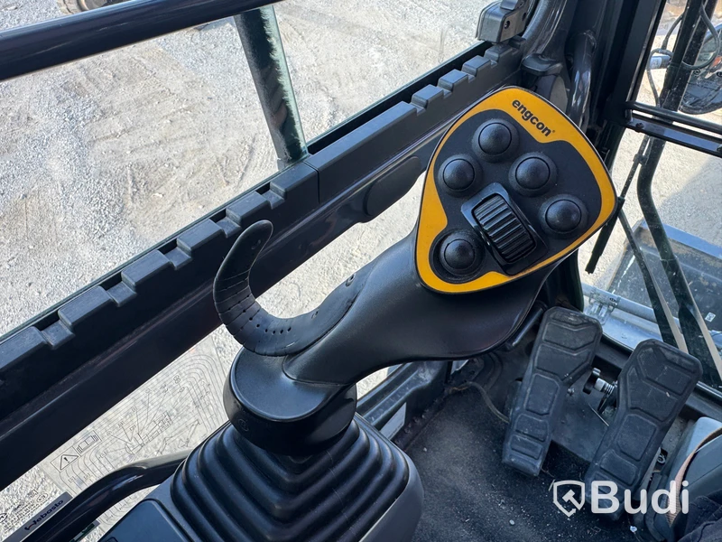 Hjulgrävare Doosan DX170W -2022 | Engcon