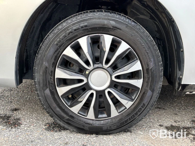 Skåpbil Nissan NV200 -2018