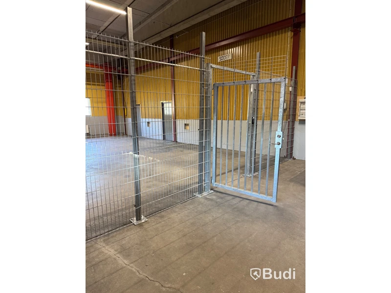 Staket med gallergrind, 680 cm