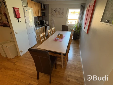 Parti köksmöbler och hushållsapparater