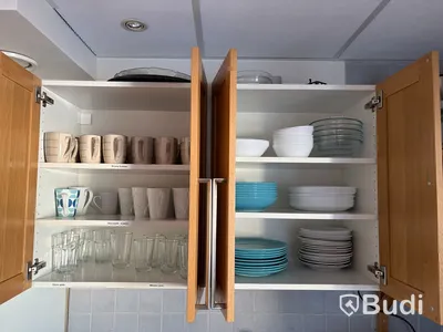 Parti köksmöbler och hushållsapparater