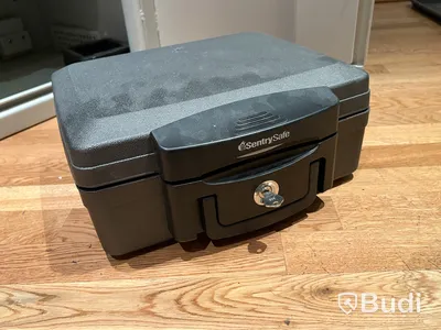 Säkerhetsskåp Top Safe Safir med SentrySafe