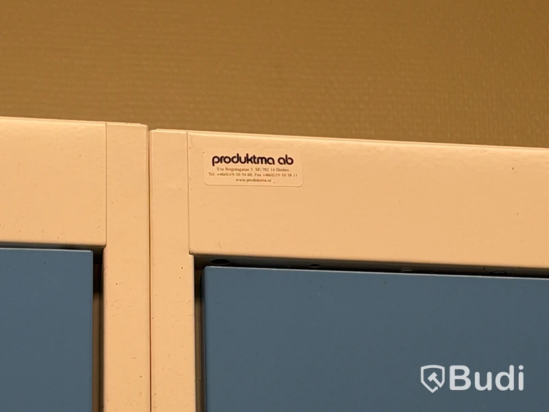 Produktma changing room locker with bench