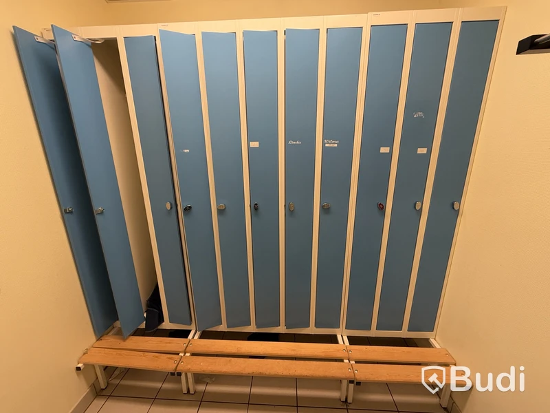 Omklädningsskåp, 11 fack med sittbänk