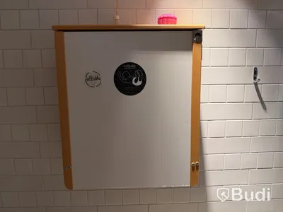 Väggmonterat skötbord Robust, hopfällbart