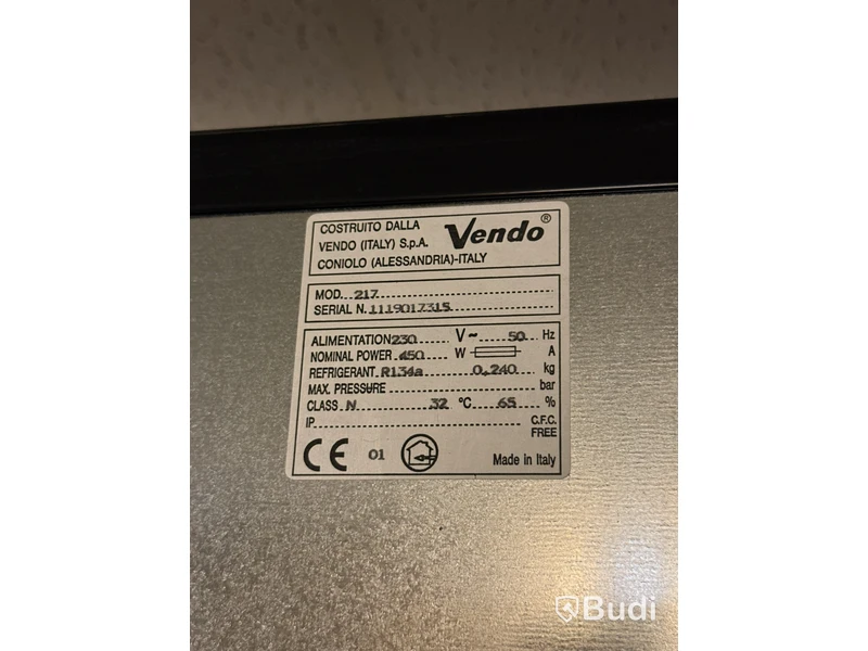 2 st. Dryckesautomat Vendo, 217, Loka