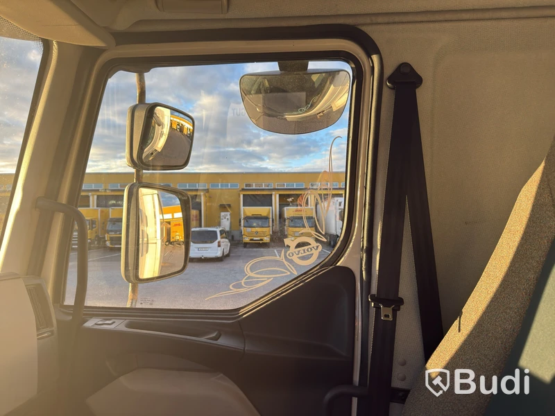 Distributionsbil Volvo FL 240 -2018 | Höj/sänk