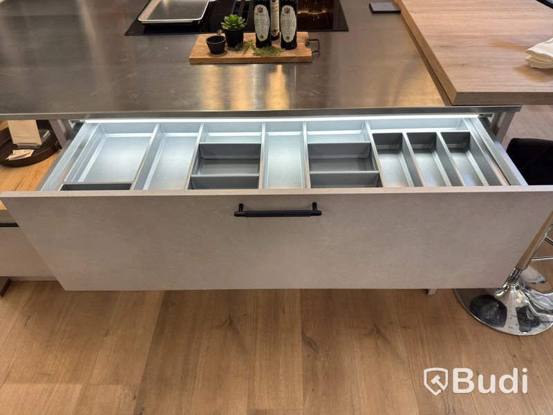 Ex-display kitchen from Nordanro
