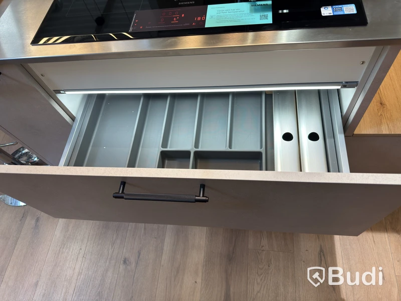 Ex-display kitchen from Nordanro