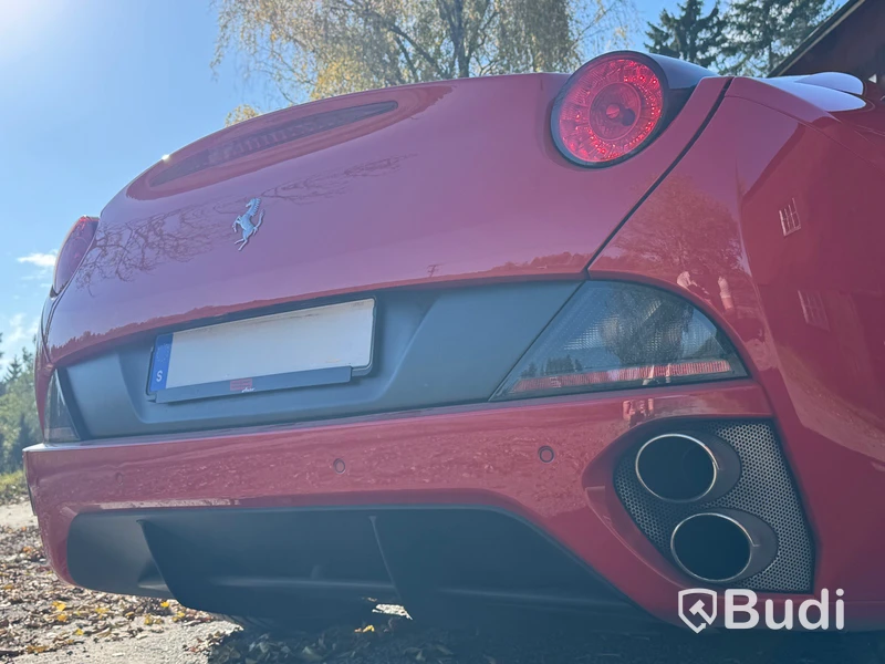 Ferrari California 4.3 V8 F1 DCT -2011 | 460 hk