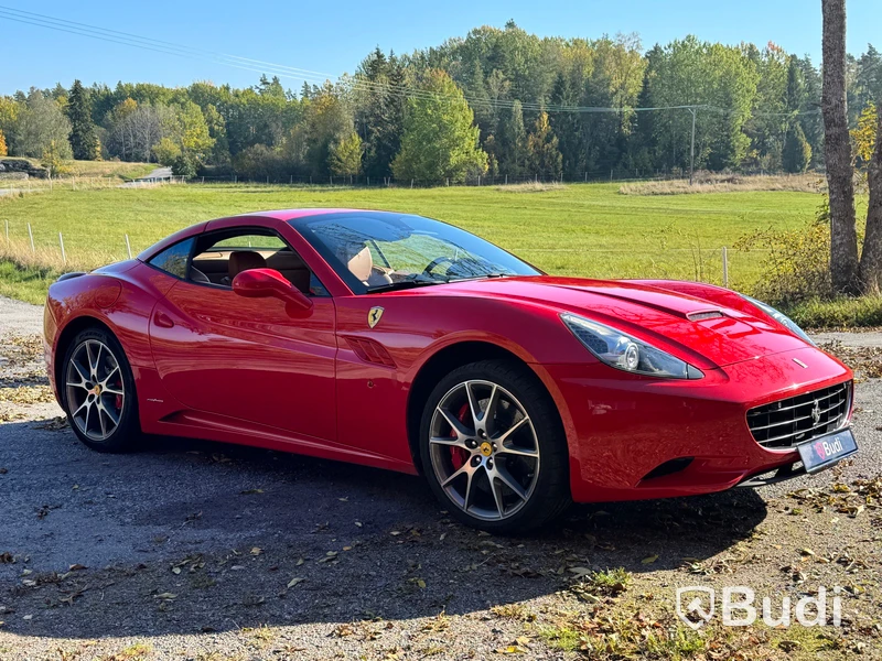 Ferrari California 4.3 V8 F1 DCT -2011 | 460 hk