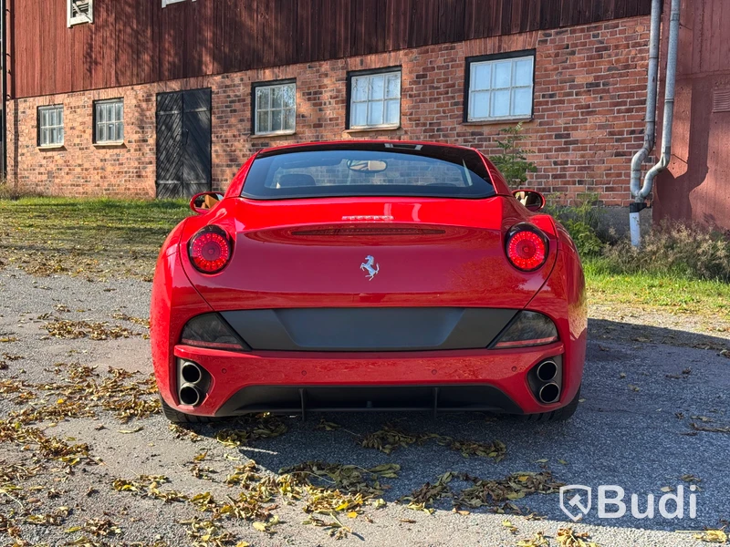 Ferrari California 4.3 V8 F1 DCT -2011 | 460 hk
