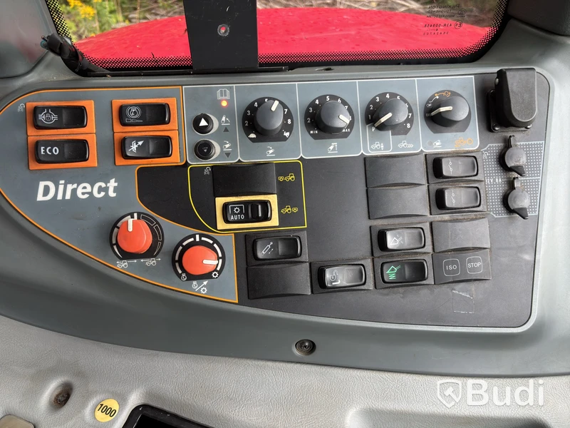 Valtra ELP756 T163 Tractor with Loader