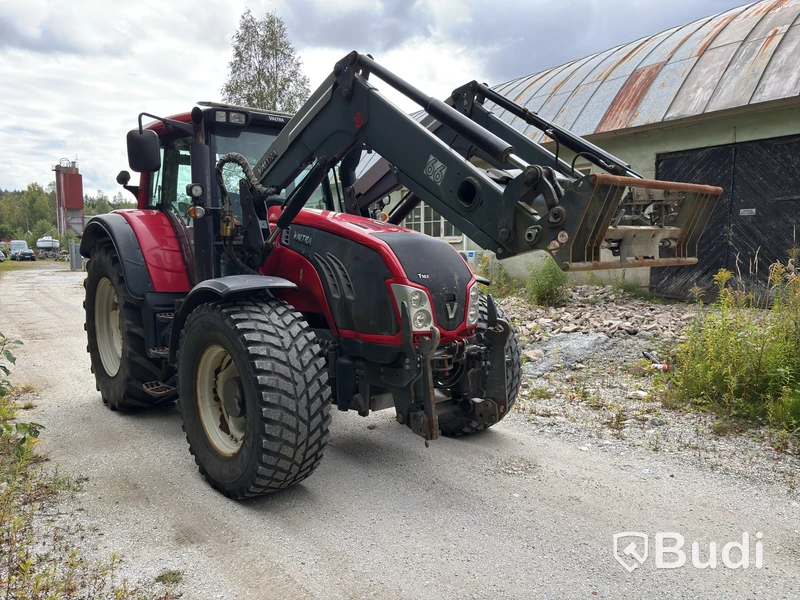 Valtra ELP756 T163 Tractor with Loader