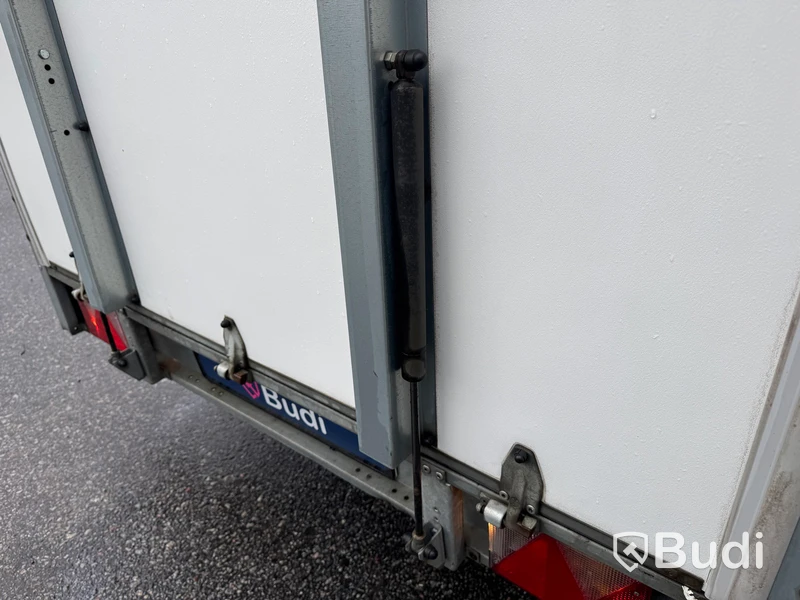 Skåpsläp Thule C4 Brenderup 7300B -2013