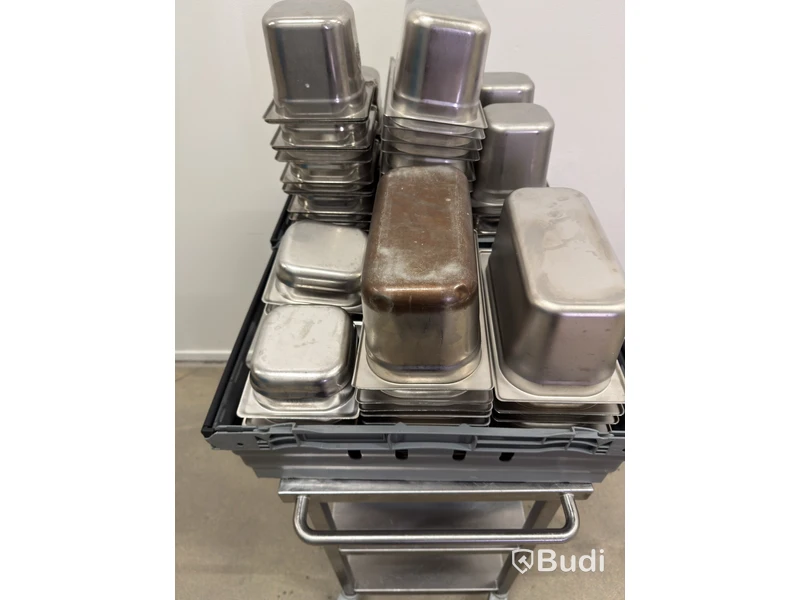 Lot of gastronorm containers, incl. trolley