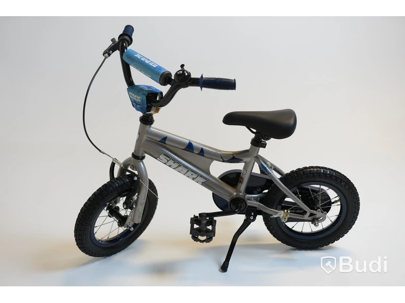 (NEW) Shark BMX bike, 12-inch wheels, 6-inch frame, silver