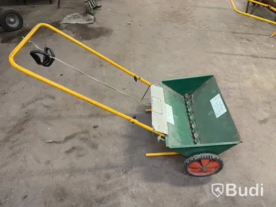 Handdriven spridare Hörby Bruk
