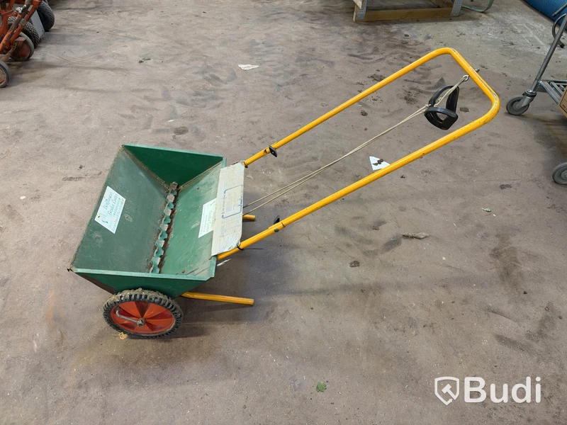Handdriven spridare Hörby Bruk