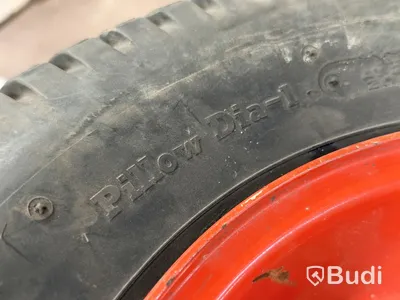 2 hjul Bridgestone 24x8.50-12 | Holder