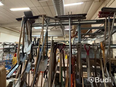 Lot of hand tools, spades and snow shovels