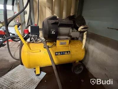 Stanley DV2 400/10/50K air compressor, 50 L