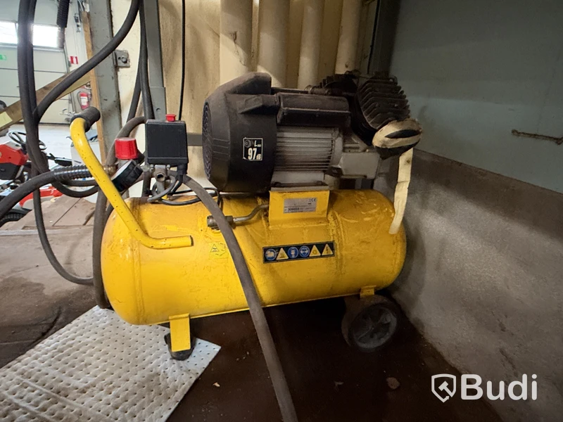 Stanley DV2 400/10/50K air compressor, 50 L