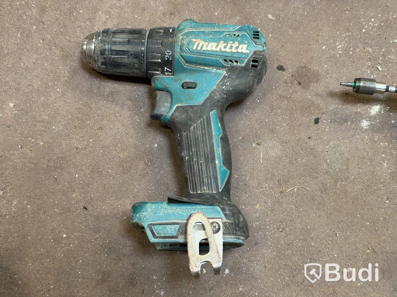 Makita Tool Kit | 4 power tools and batteries