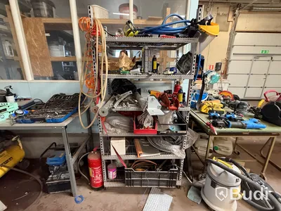 Lot of workshop equipment and tools