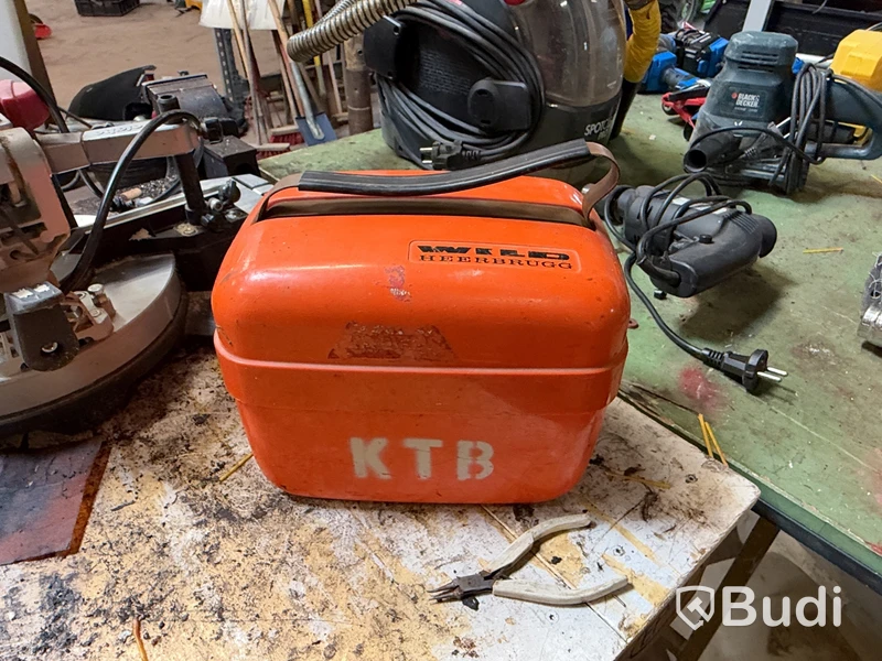 Lot of workshop equipment and tools