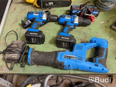 Lot of workshop equipment and tools