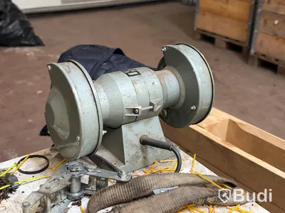 Lot of workshop equipment and tools