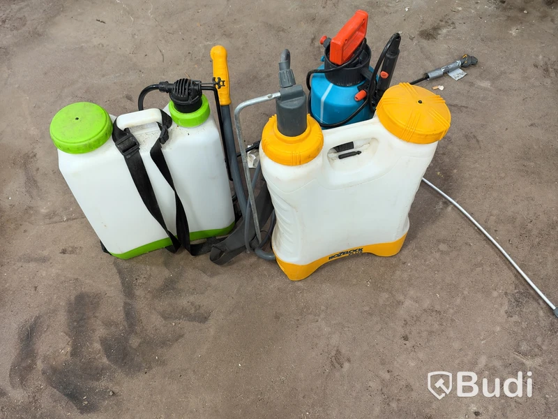 3 pressure sprayers