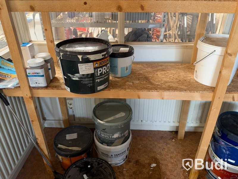Lot of paint, oils and chemicals