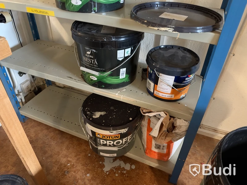 Lot of paint, oils and chemicals