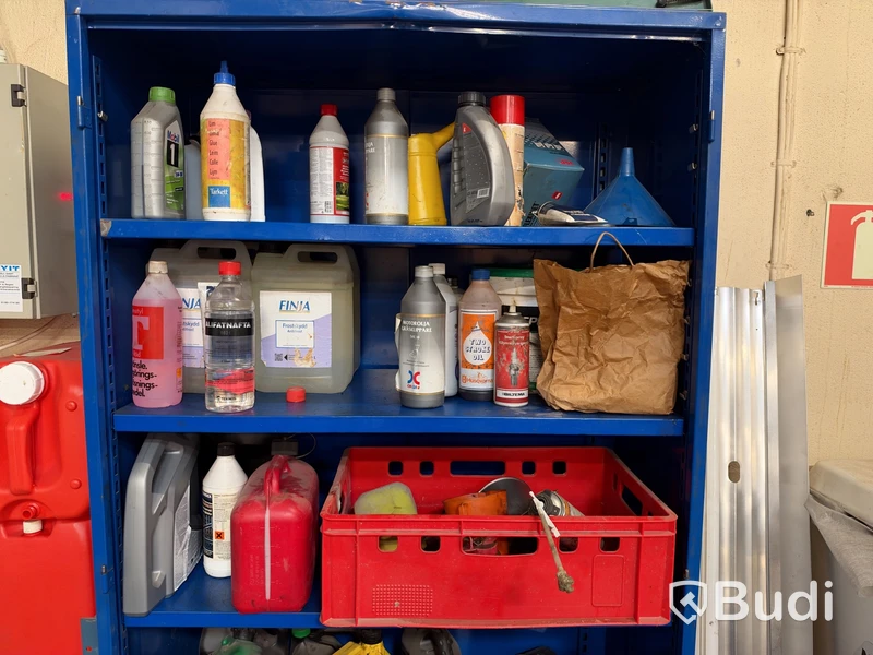 Lot of paint, oils and chemicals