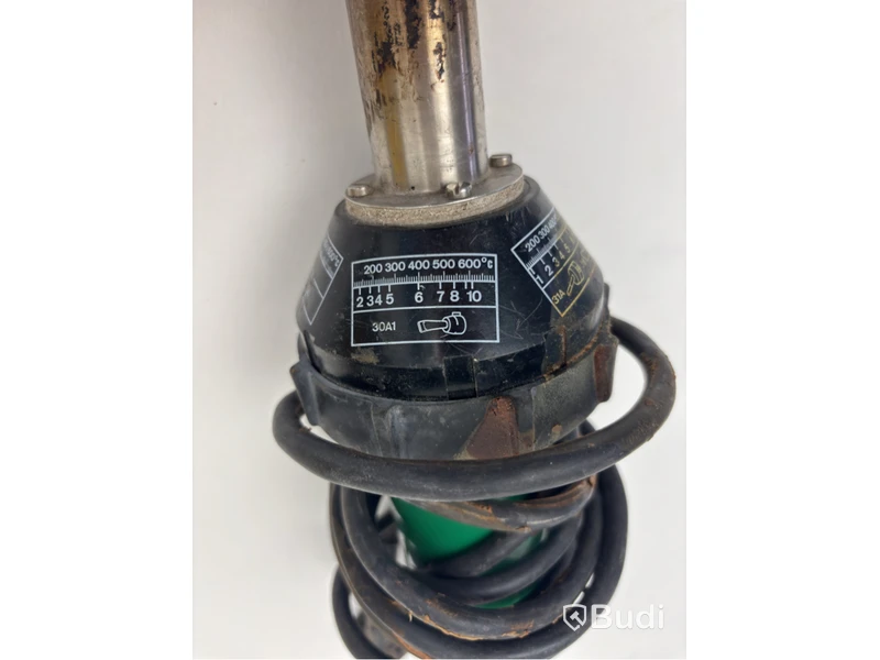 Varmluftspistol och mattsvets Leister, Triac S. Inkl. diverse verktyg/redskap och förvaringslåda