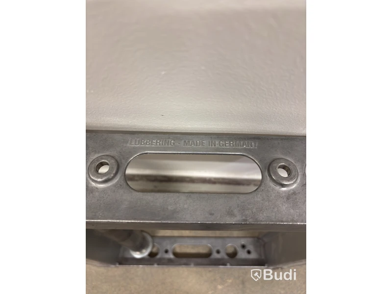 2 Lubbering cable reel stands