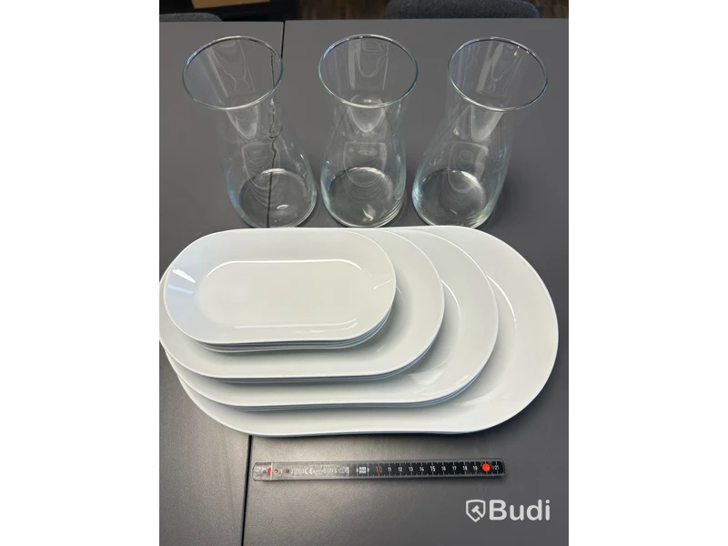 Serving platters & glass carafes